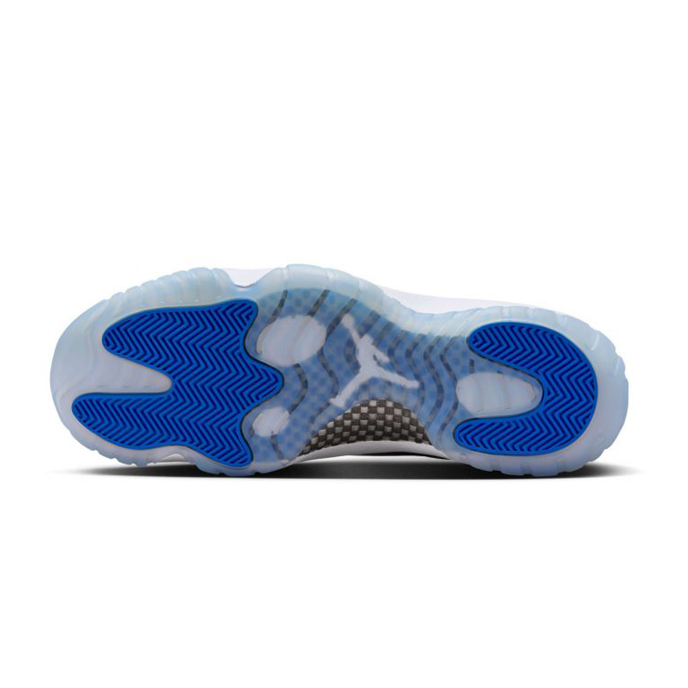 Nike_AIR_JORDAN_11_LOW_Space_Jam_FV5104_004_04