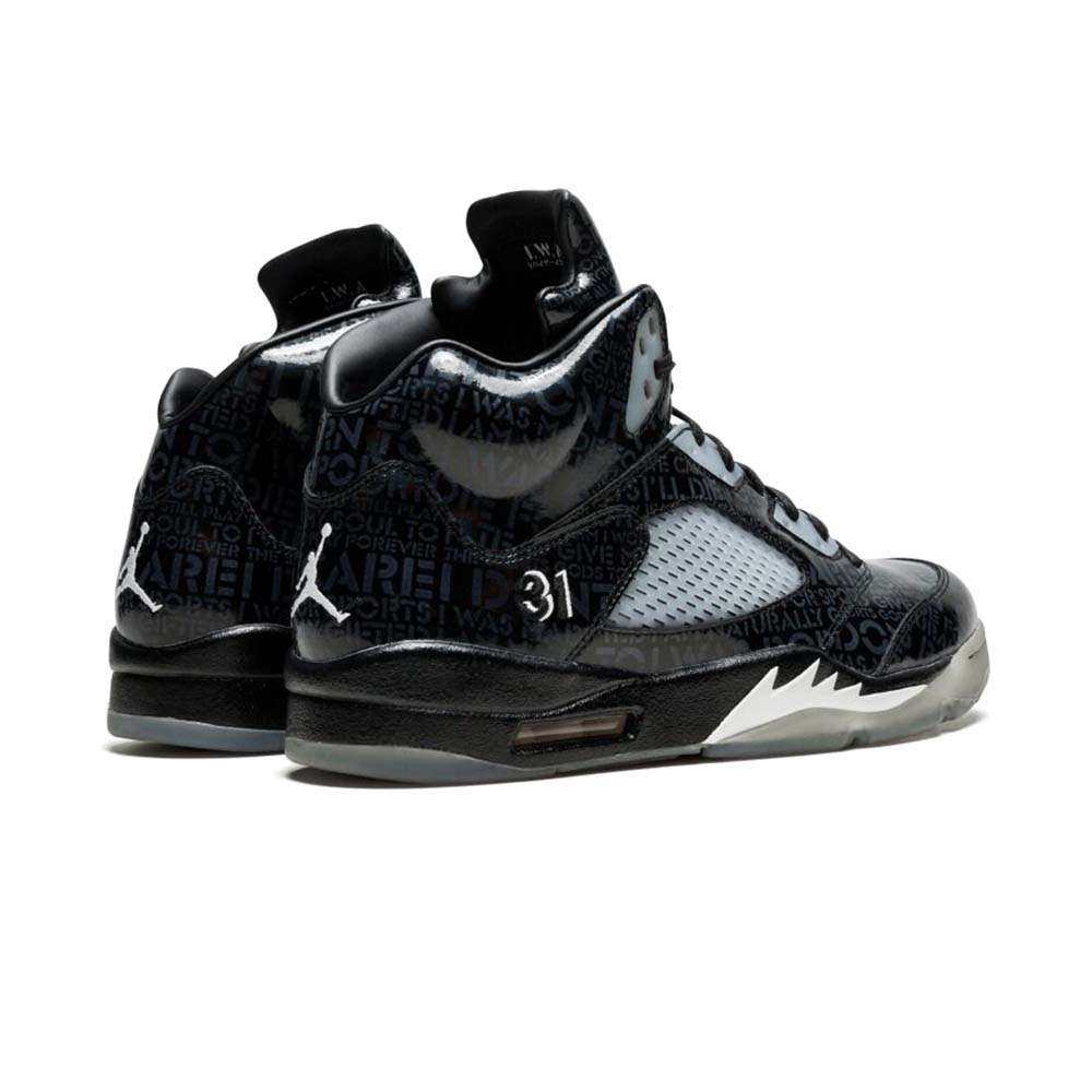 Nike_AIR_JORDAN_5_RETRO_Doernbecher_633068_010_02