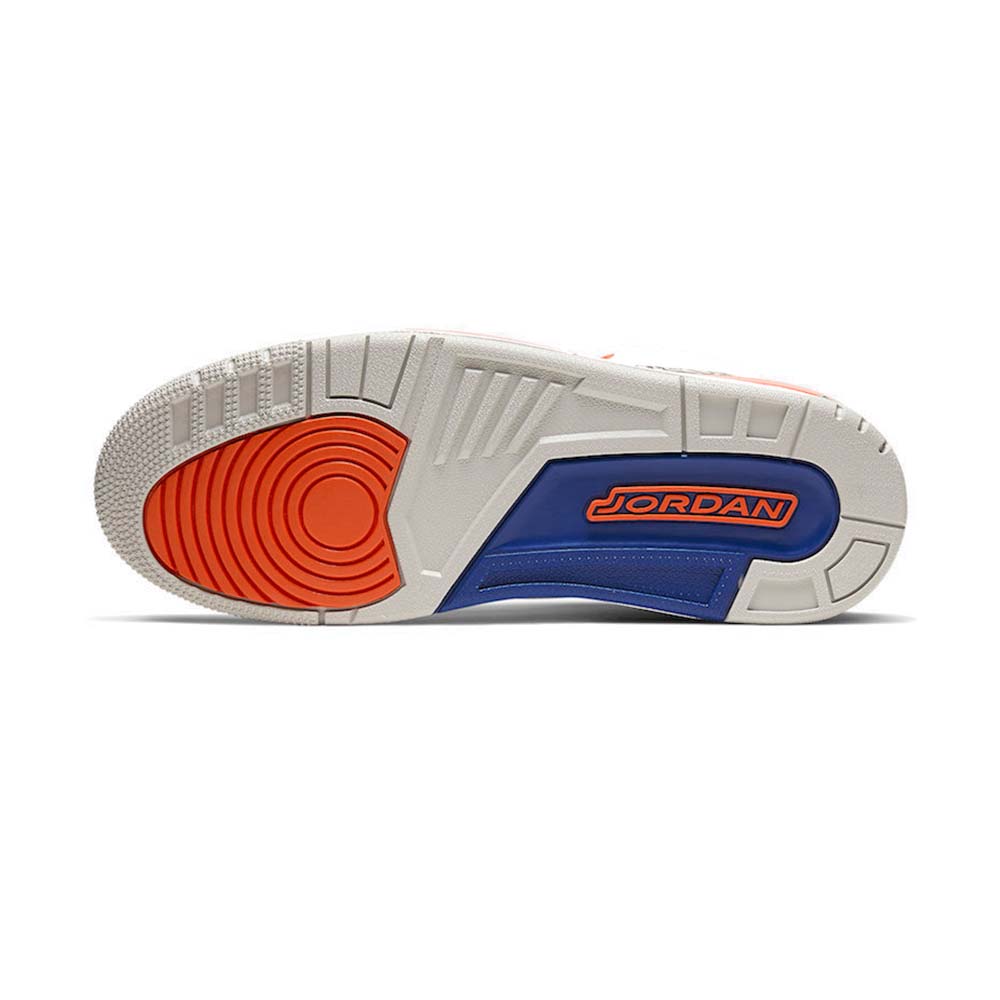 Nike_AirJordan_3 _Knicks_136064_148_05