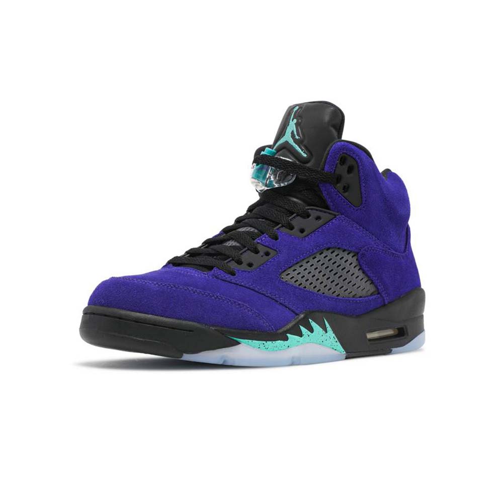 Nike_Air_Jordan_5_Retro_Alternate_Grape_136027_500_03