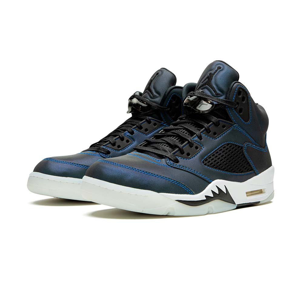 Nike_Jordan_Air_Jordan_5_Retro_WMNS_Oil_Grey_CD2722_001_01
