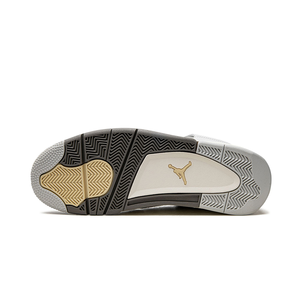 Nike_AIR_JORDAN_4_CRAFT_Photon_Dust_DV3742_021_04