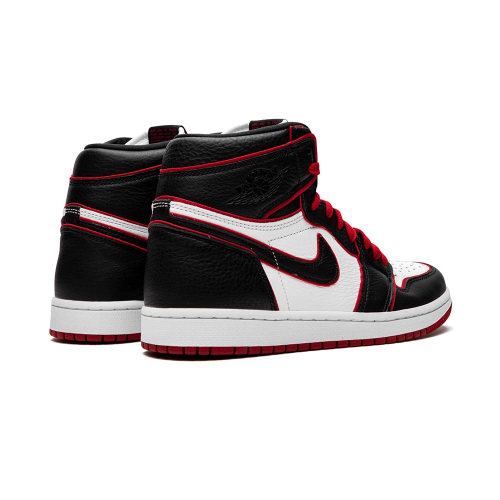 Nike_Air_Jordan_1_High_OG_Bloodline_Meant_To_Fly_555088_062_02