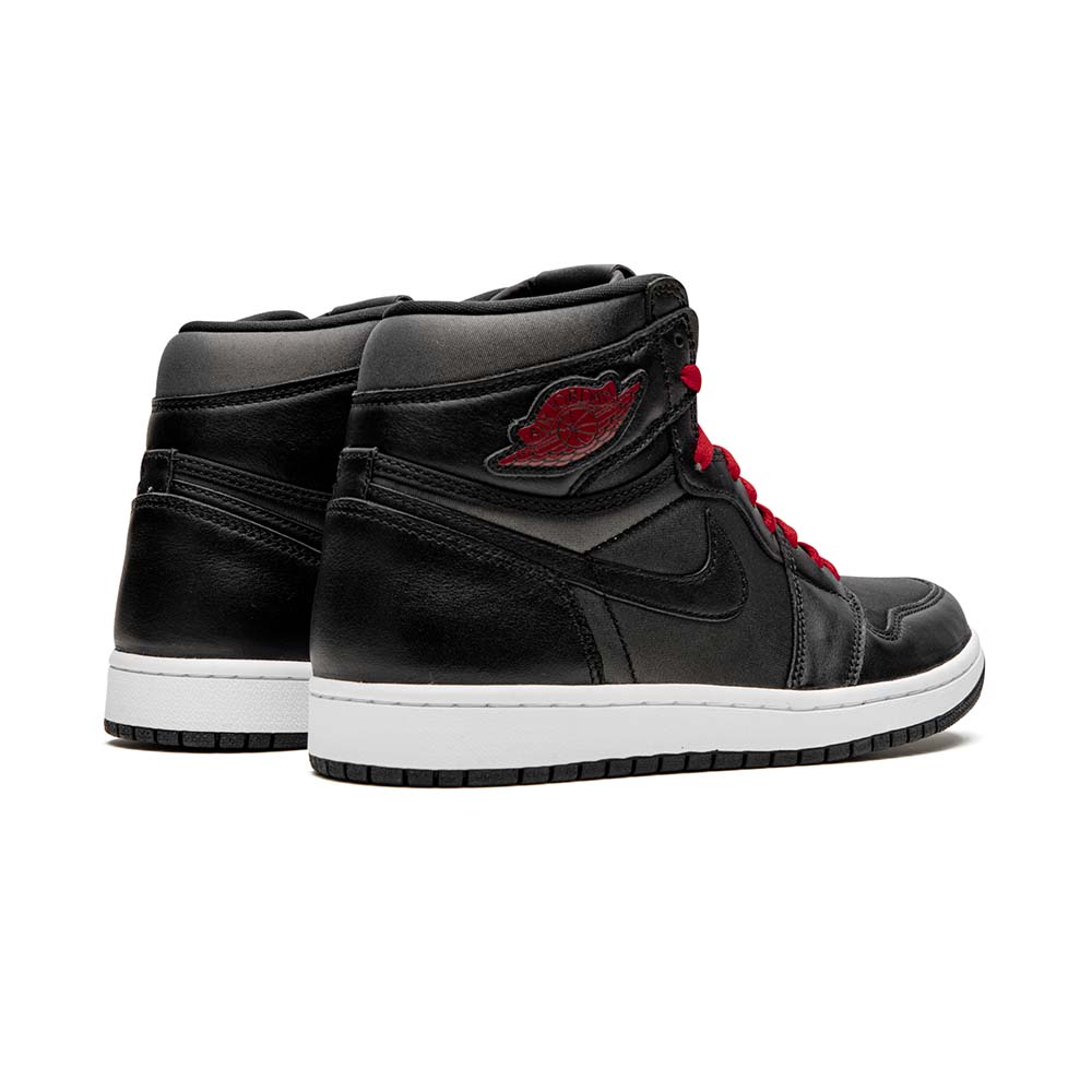Nike_Air_Jordan_1_Retro_High_OG_Black_Gym_Red_555088_060_02