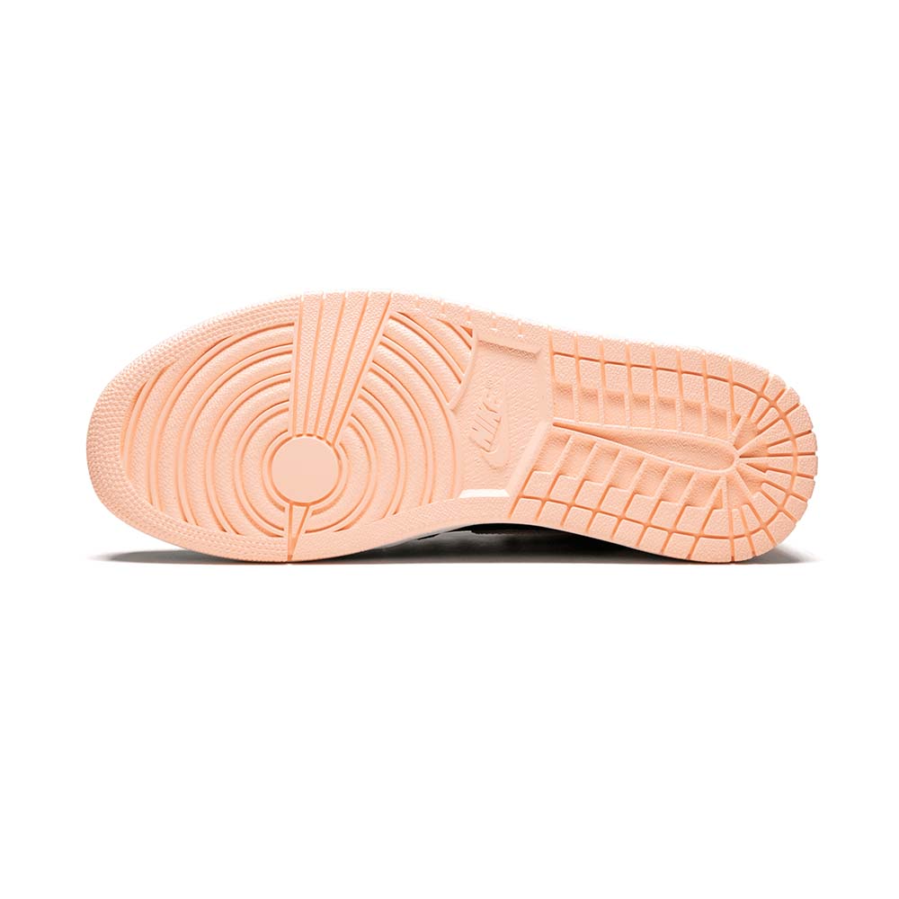 Nike_Air_Jordan_1_Retro_High_OG_Crimson_Tint_555088_081_04