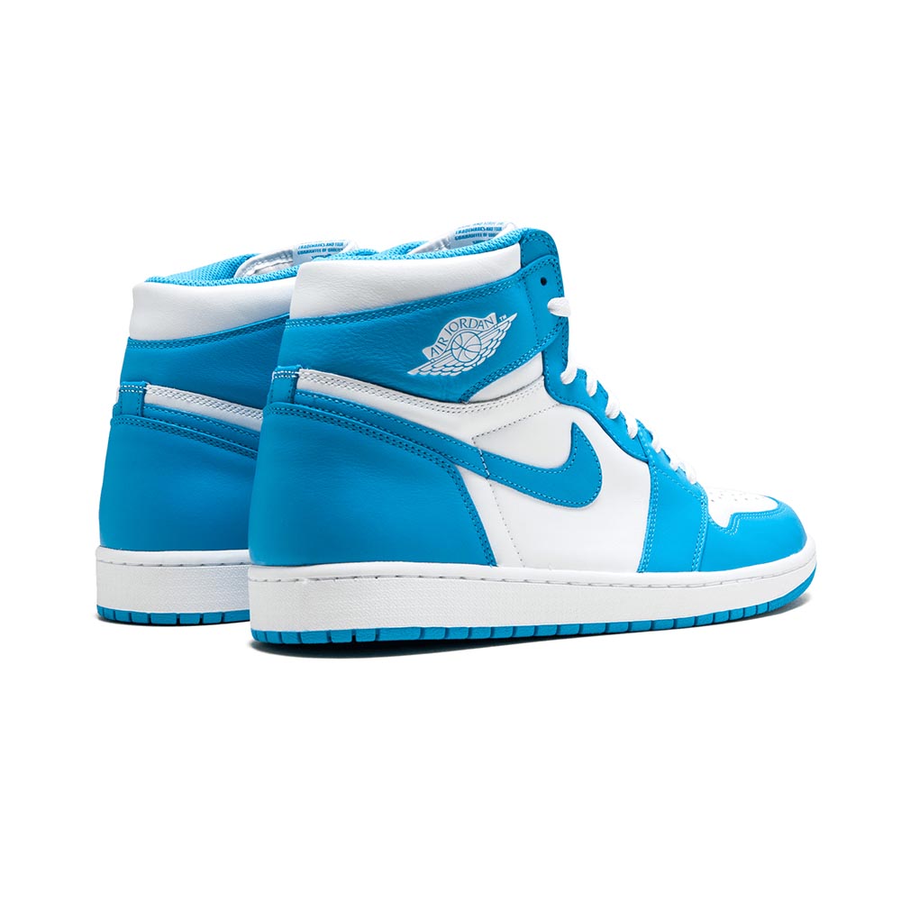 Nike_Air_Jordan_1_Retro_UNC_555088_117_02