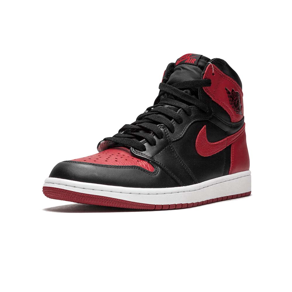 Nike_Jordan_Air_Jordan_1_Retro_High_OG_Banned_Bred_555088_001_03