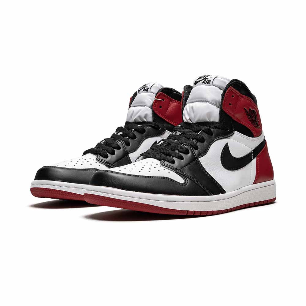Nike_Jordan_Air_Jordan_1_Retro_High_OG_Black_Toe_555088_125_01