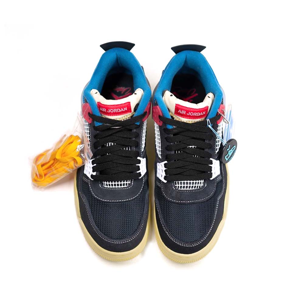Nike_Jordan_Air_Jordan_4_SP_Union_Off_Noir_DC9533_001_03