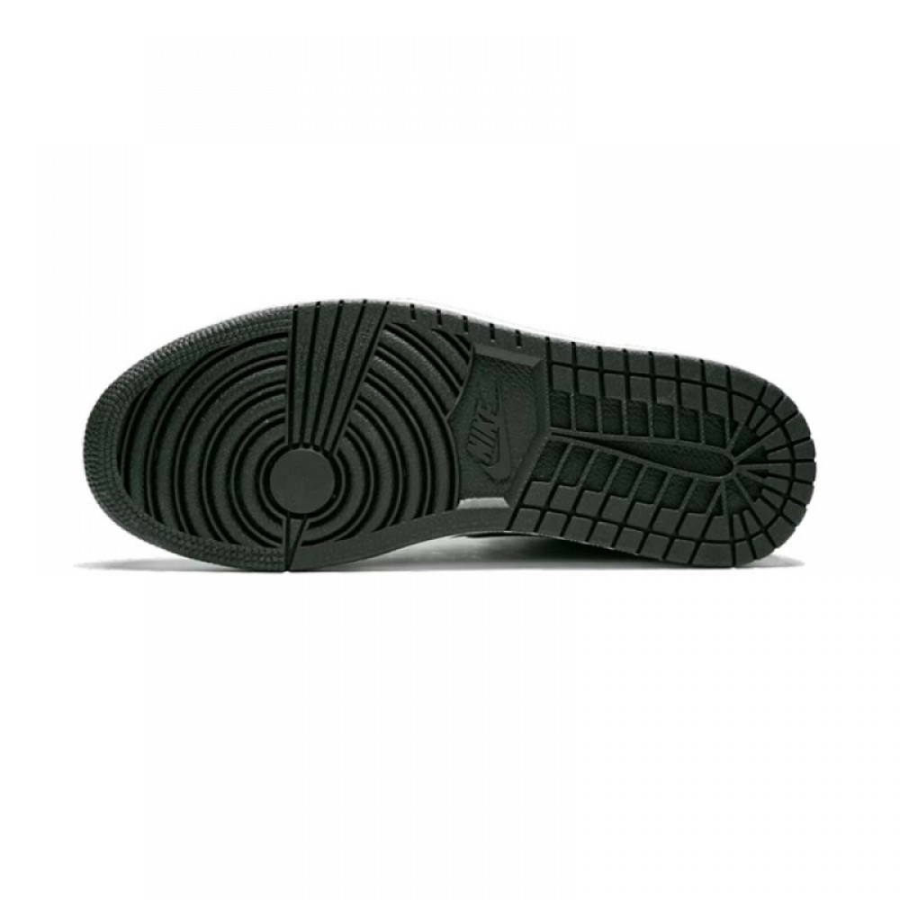 Nike_SOLEFLY_X_AIR_JORDAN_1_RETRO_HIGH_OG_ART_BASEL_AV3905_038_04