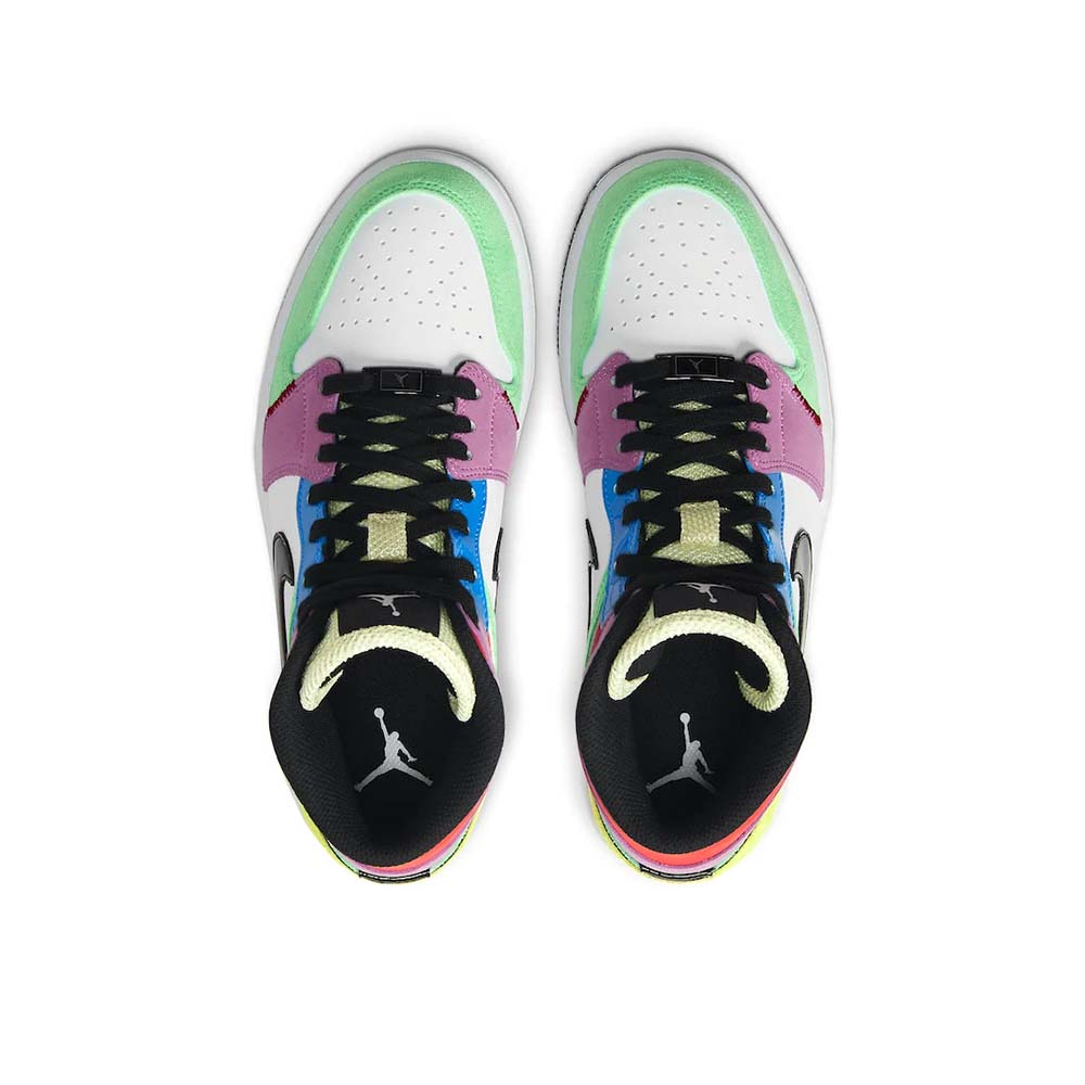 Nike_WMNS_Air_Jordan_1_Mid_SE_Lightbulb_CW1140_100_02